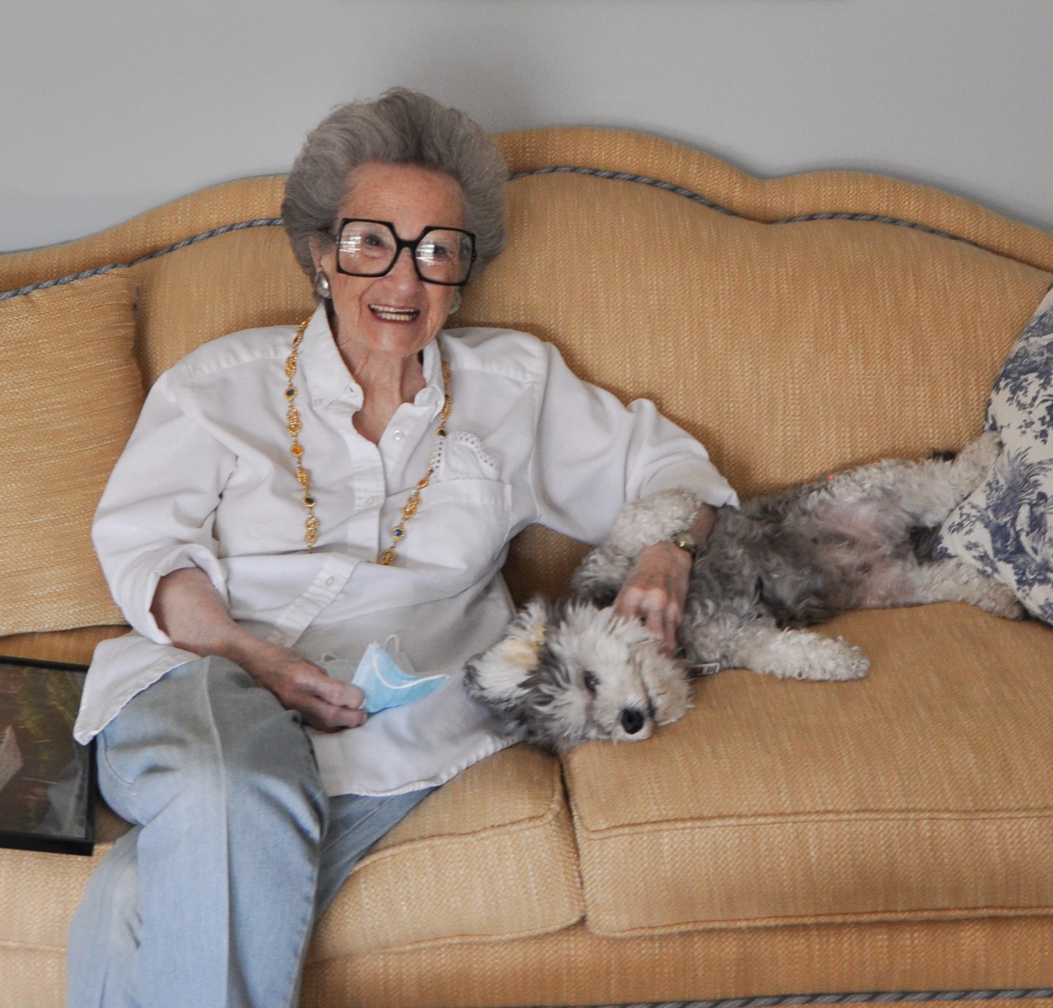 “You look amazing!” I gushed to Aunt Marcia (1928-2022), who cooed excitedly over Dharma the Wonder Dog first (of course), then me.